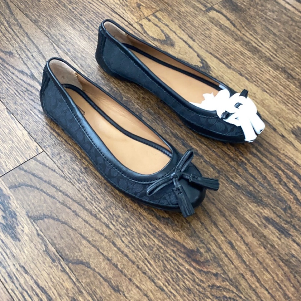 Coach flats
